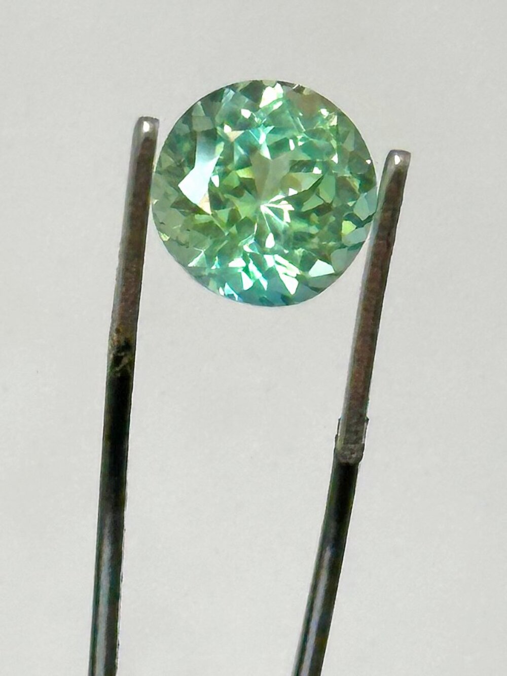 Extraordinary Certified Seagreen Gemstone
